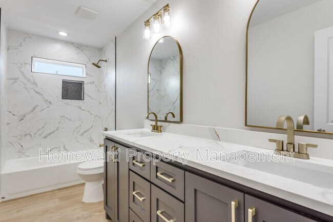 Building Photo - 8004 Julie Ave