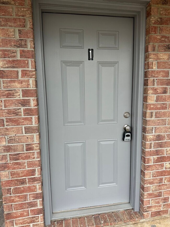 Building Photo - Sunvilla Apartments