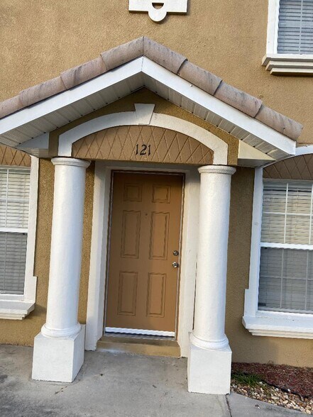 Building Photo - 121 Melissa Pl