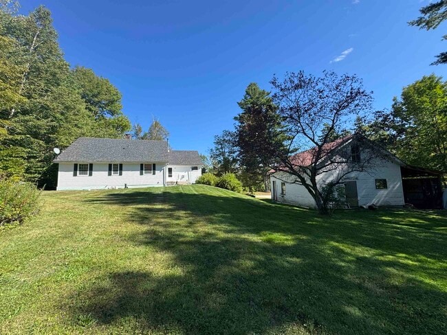 Building Photo - 473 Hapgood Pond Rd