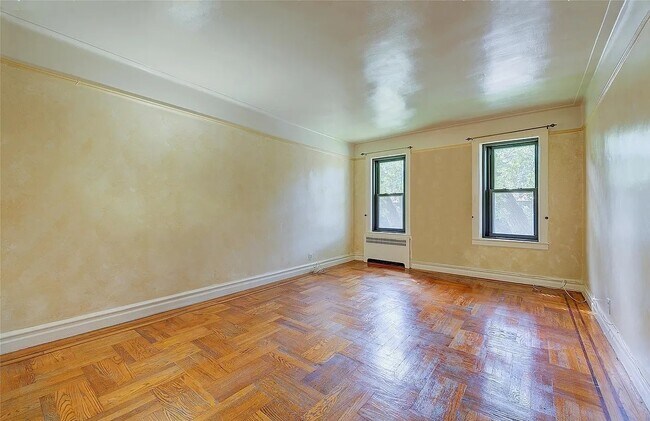 Building Photo - 76-66 Austin St