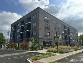 Building Photo - 414 Mather St