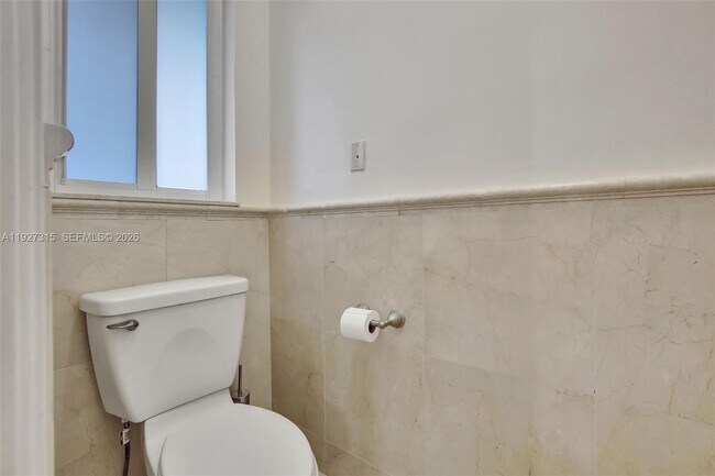 Building Photo - 2922 Medinah