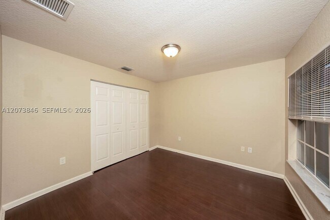 Building Photo - 7866 Jewelwood Dr