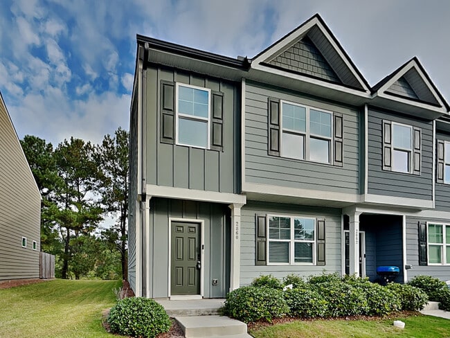 Building Photo - 2860 Saratoga Lake View
