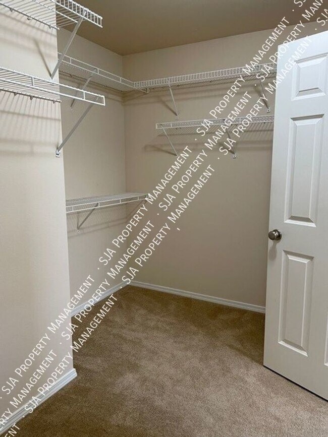 Building Photo - 4117 151st St SE