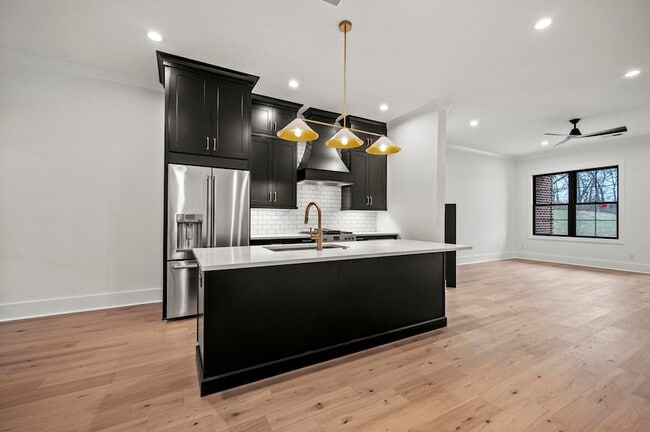 Building Photo - 4161 Cocos Wy