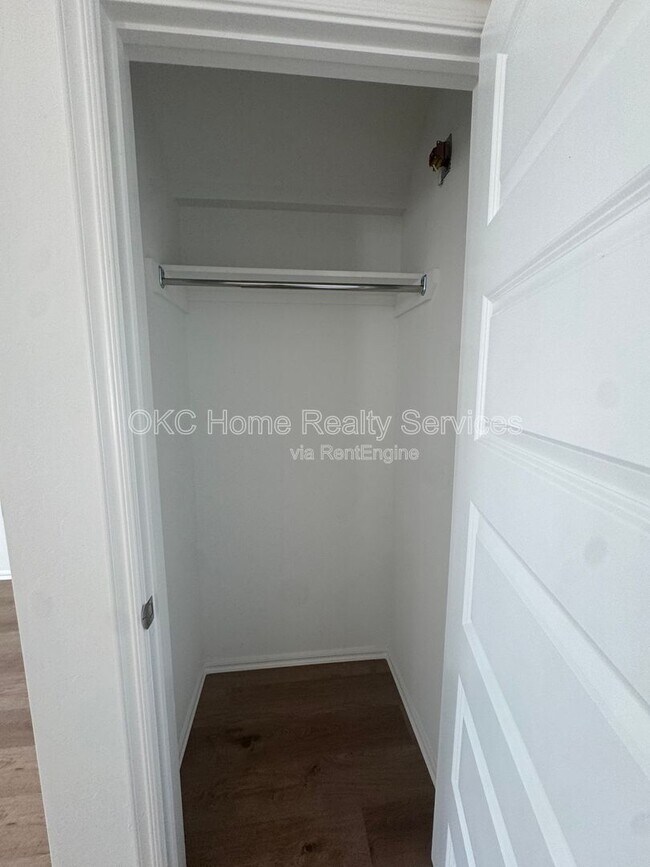 Building Photo - 12048 SW 36th St