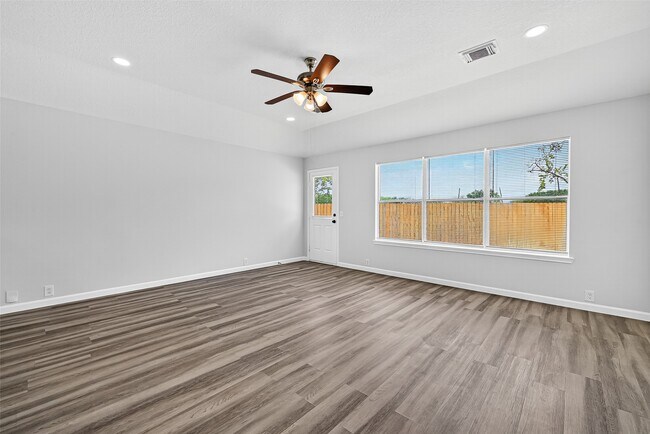 Building Photo - 14934 Sugar Falls Ct