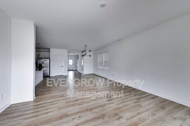 Building Photo - 4543 Nokes Pl