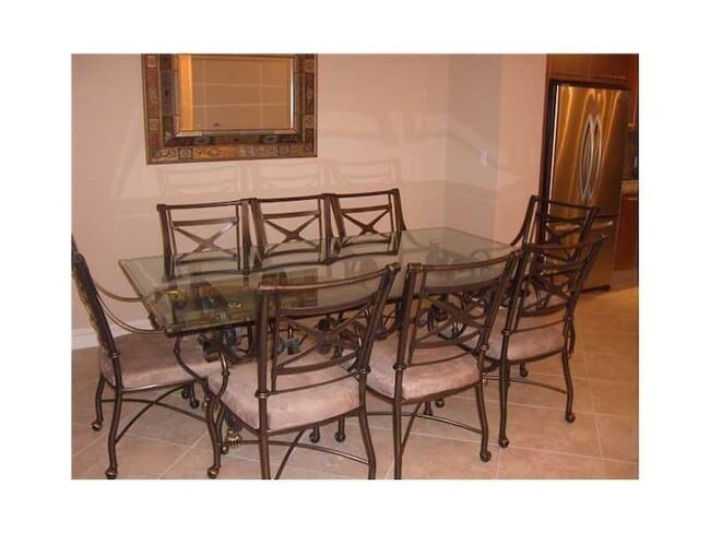 Building Photo - 4445 El Mar Dr