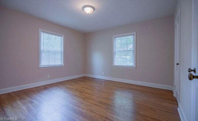 Building Photo - Beautiful 3/ 1 Home for Rent!