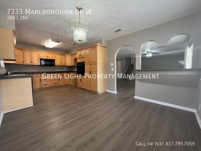 Building Photo - 7333 Marlborough Dr W