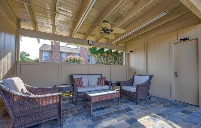 Building Photo - 2503 Bering Dr