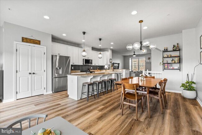 Building Photo - 4532 Tinder Box Cir