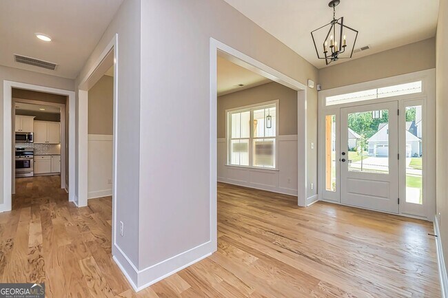 Building Photo - 69 Oakhurst Trail