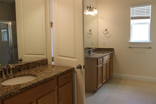Building Photo - 5826 Long Shore Loop