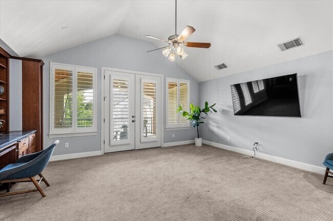Building Photo - 4308 Canoas Dr