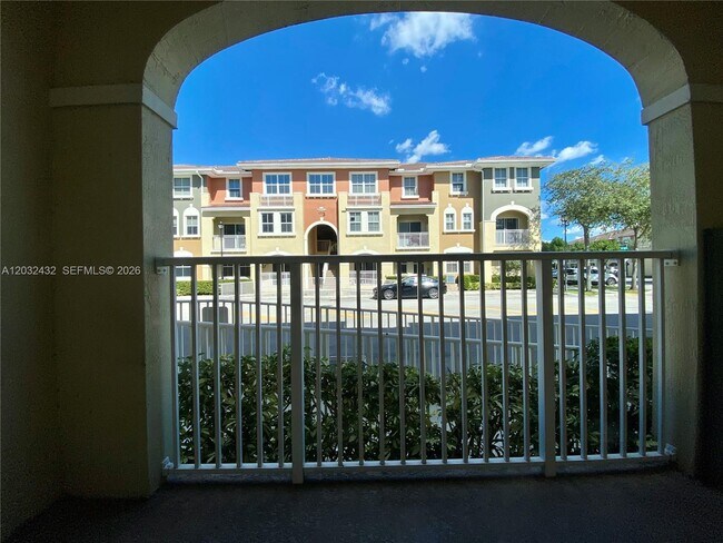 Building Photo - 8800 NW 107 Ct