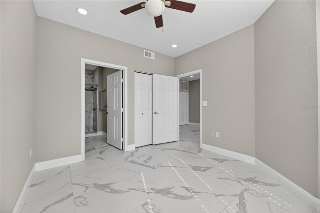 Building Photo - 9258 Lake Chase Island Way