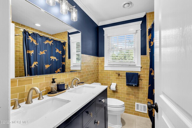 Building Photo - 1 Lennox Ave