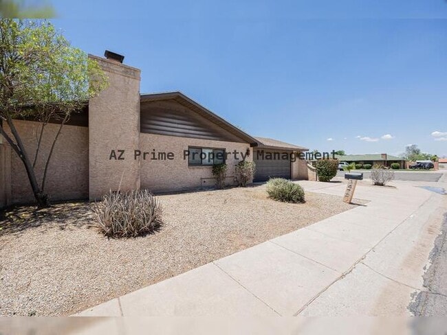 Building Photo - 1473 N Amarillo St