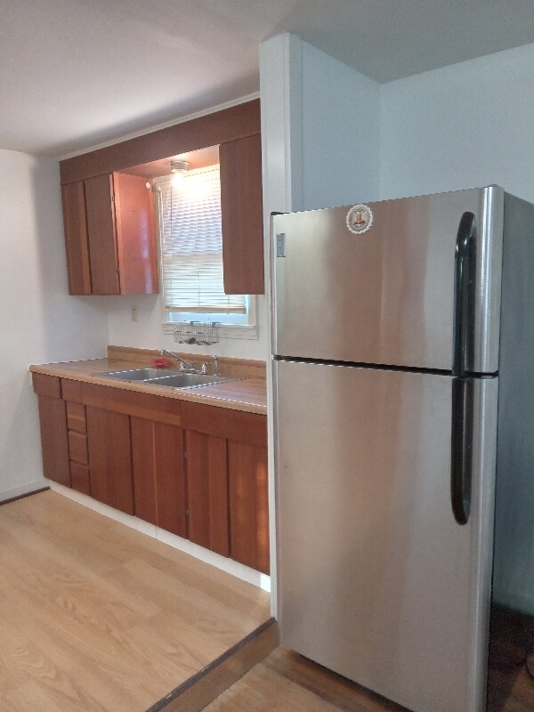 Building Photo - 207 E Grand Ave