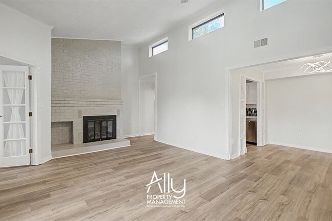 Building Photo - 130 Turtle Creek Rd