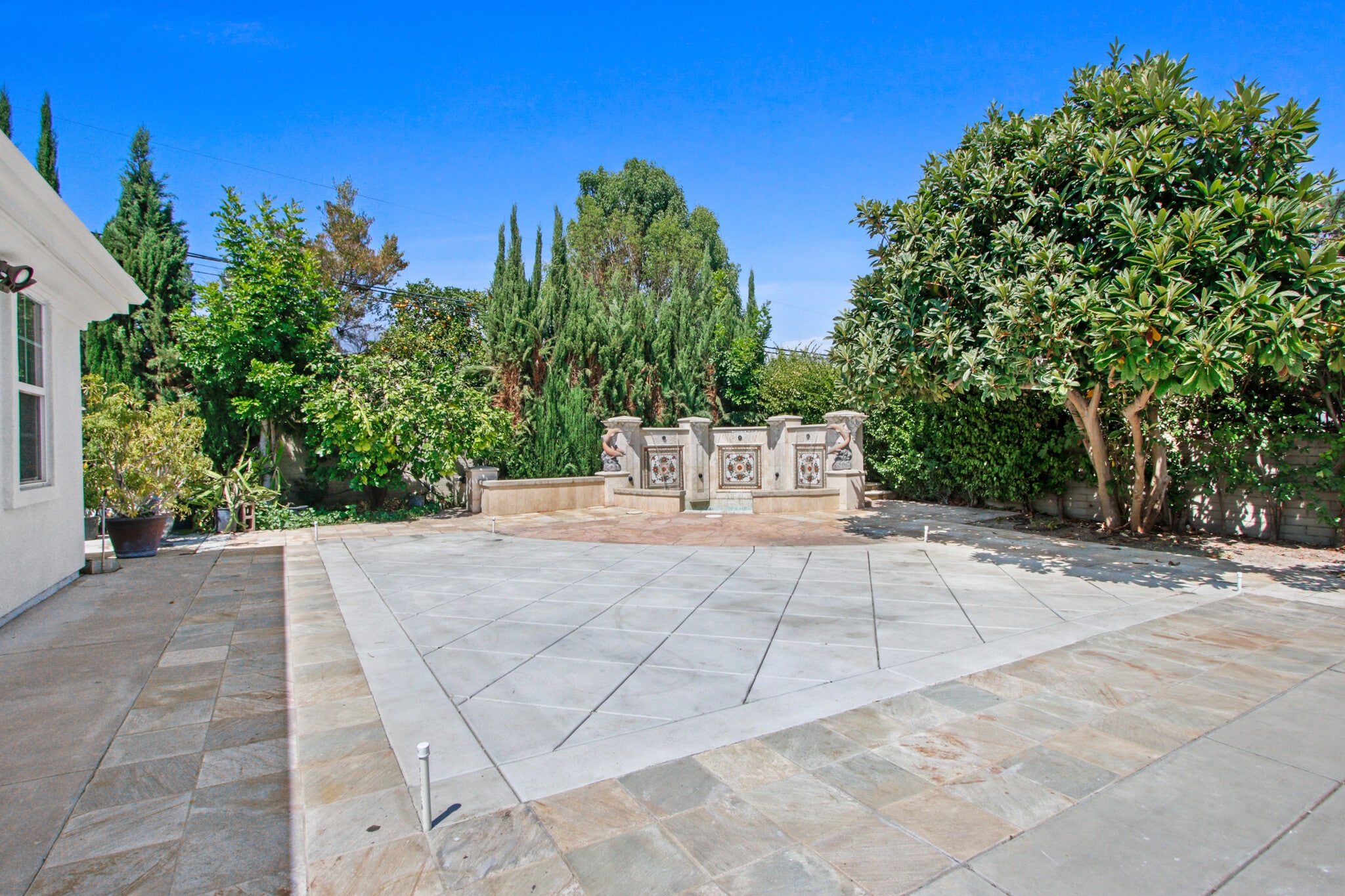 Building Photo - 1117 Encanto Dr