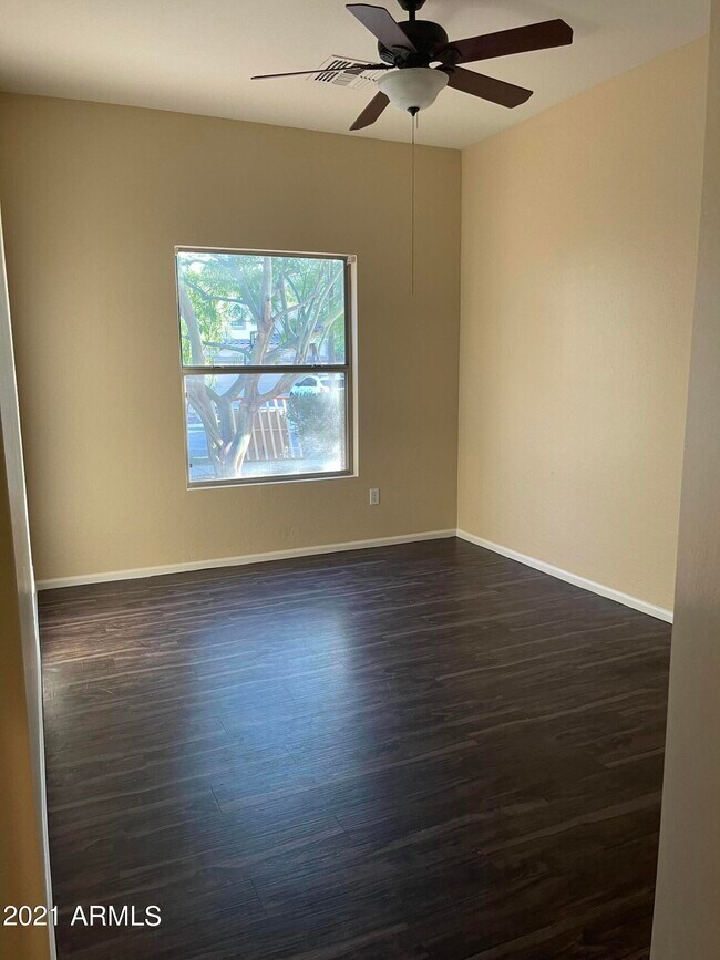 Building Photo - 2560 W Preserve Way