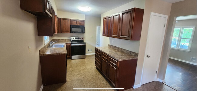 Building Photo - 3412 Winnland Dr