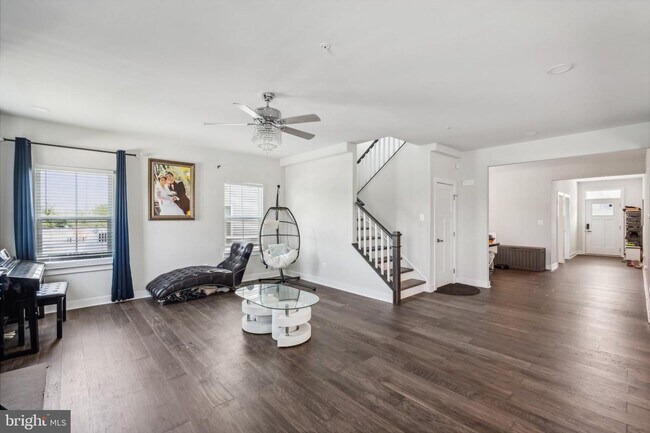 Building Photo - 11281 Wheeler Ridge Dr