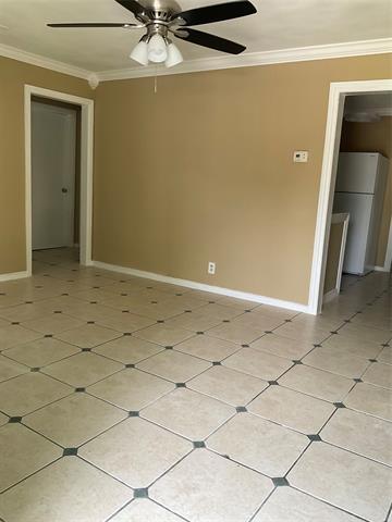 Building Photo - 900 Aleta St