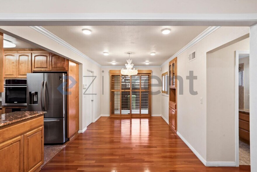 Building Photo - 1141 Kiely Blvd