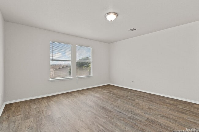 Building Photo - Spacious 4/2/2 in Meadows at Bridgewood