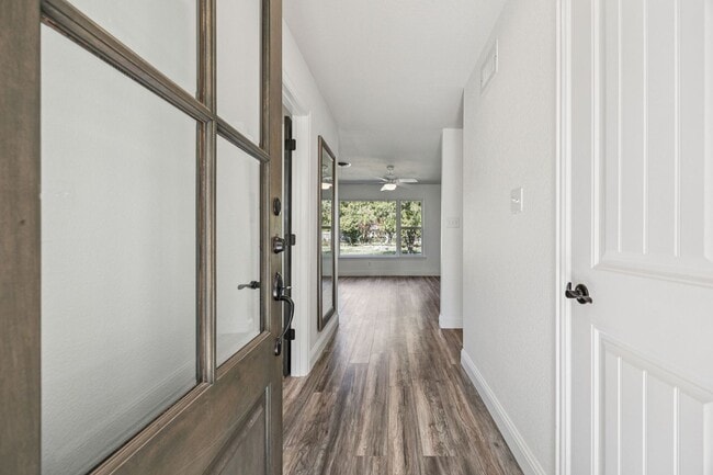 Building Photo - Stylish Renovation + Solar Savings in Prime Location