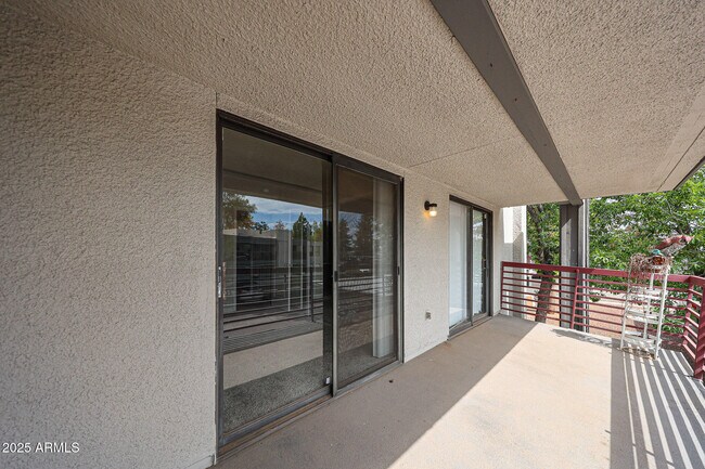 Building Photo - 3435 W Danbury Dr