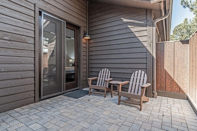 Building Photo - 3350 W Sugar Pine Way