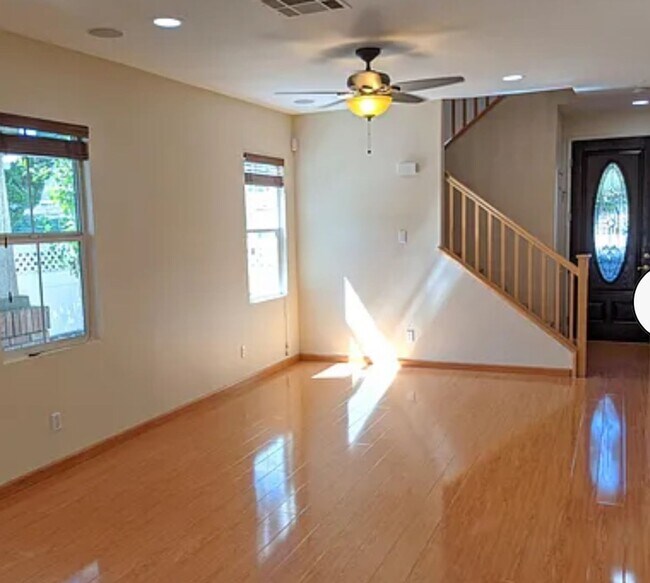 Building Photo - 11433 Mountain View Dr
