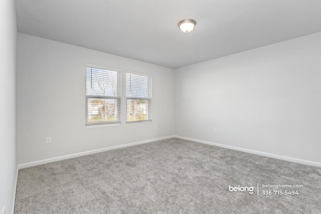 Building Photo - 1425 Rhodes Pond St