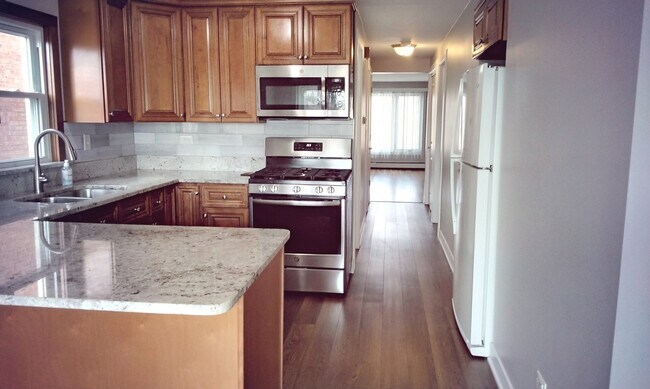 Building Photo - 6237 W 63rd St