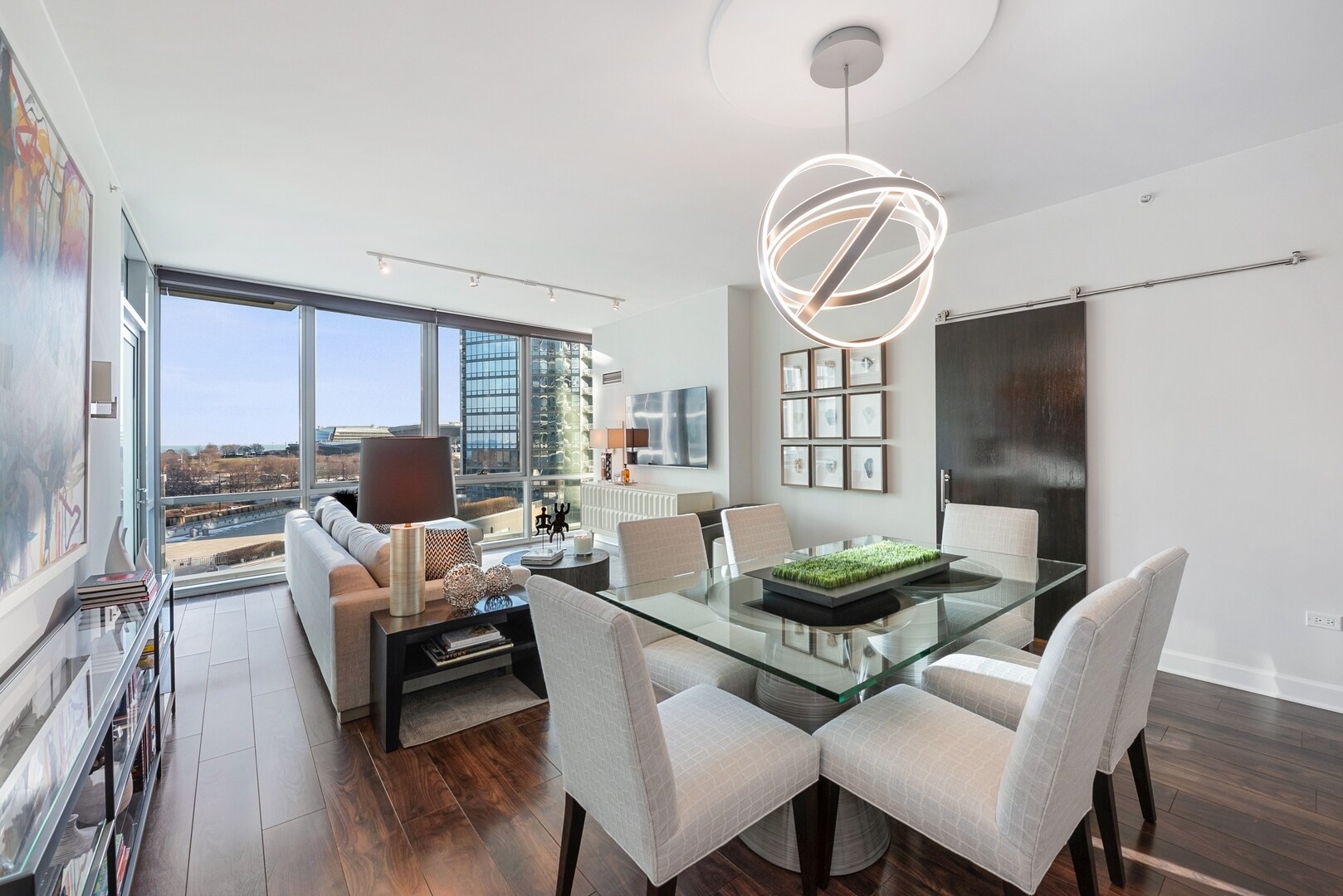 Building Photo - 1201 S Prairie Ave