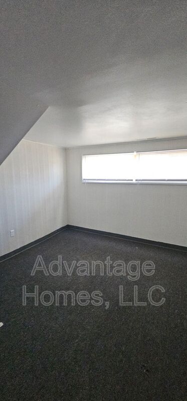 Building Photo - 9625 Beacon Ave