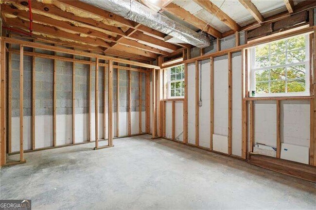 Building Photo - 128 McNeal Rd
