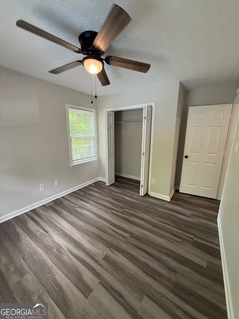 Building Photo - 105 Laurel Ct