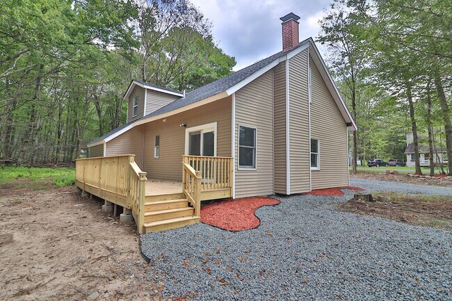 Building Photo - 1080 West Side Dr