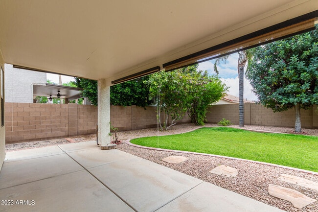 Building Photo - 363 W Myrtle Dr