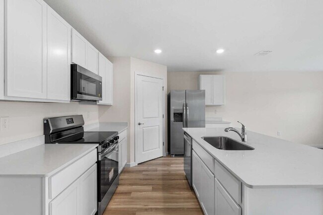 Building Photo - Be the first to rent this new 3BR 2BA home in SW Ocala!