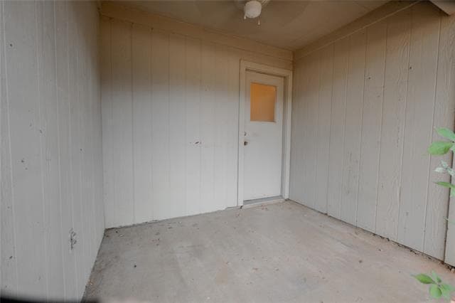 Building Photo - 503 N Walnut Creek Dr