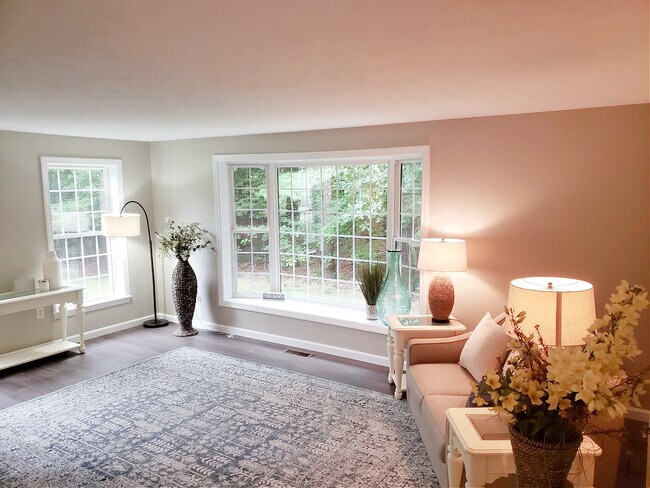 Building Photo - 13 Aldrich St